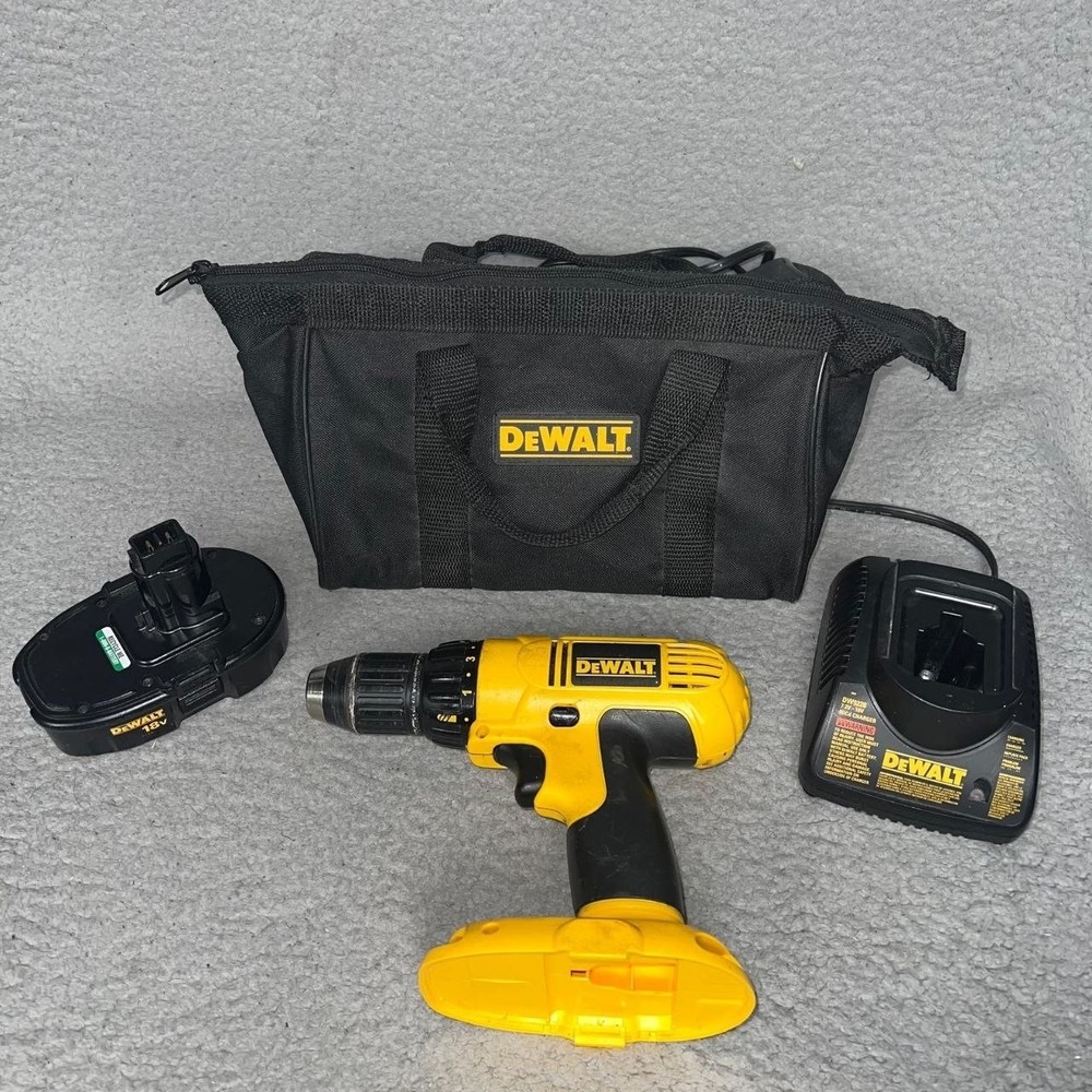 DeWalt DC750 18V Cordless Compact Drill Set w/ Battery Charger DW9226 & Tool Bag